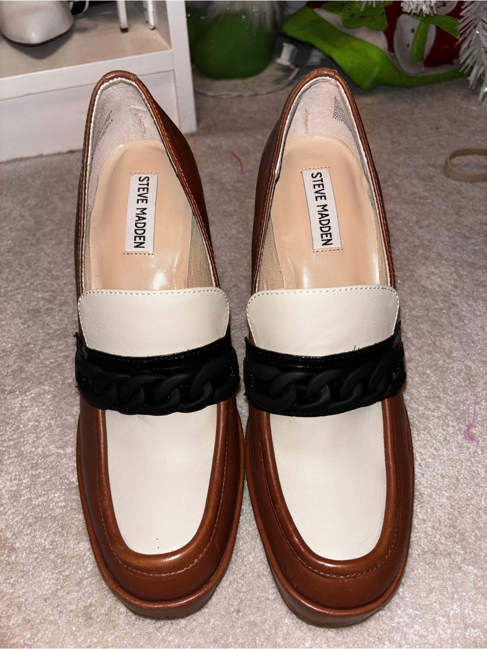 Steve Madden Two-Tone Chain-Trim Loafers in Cream, Brown and Black